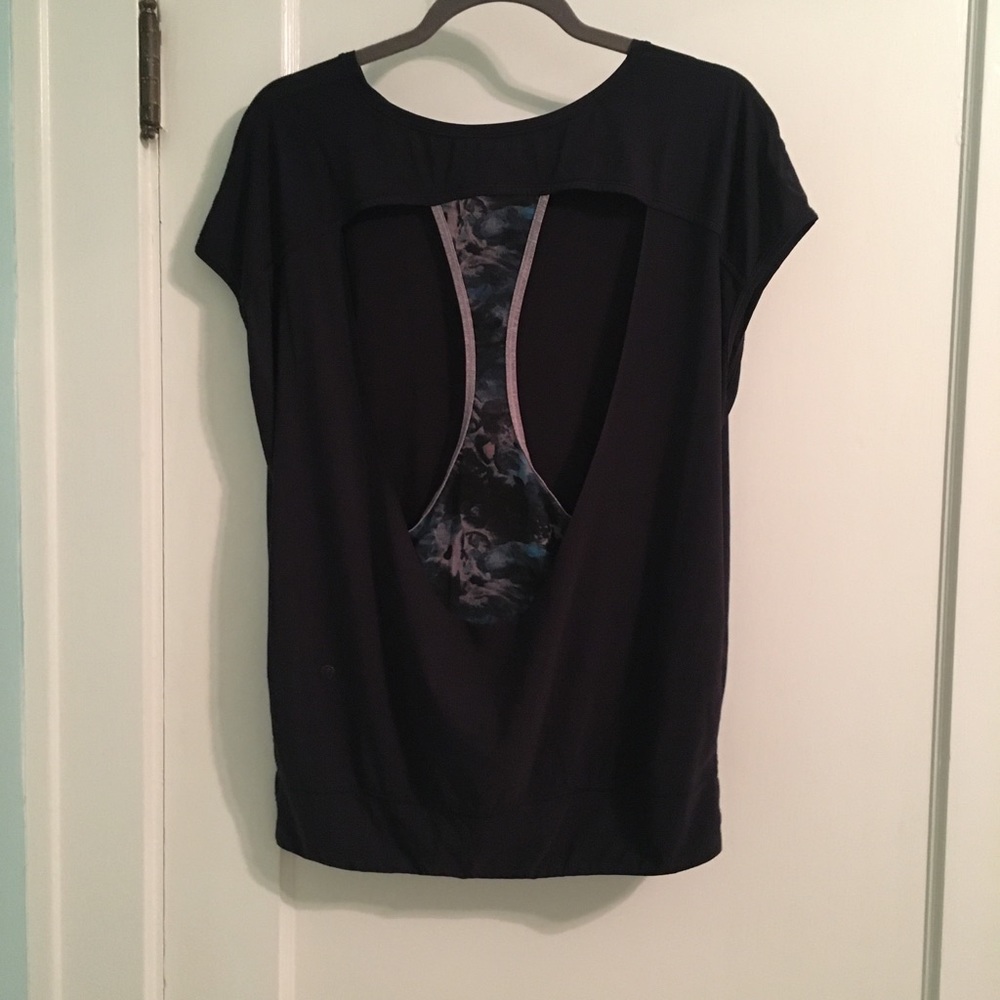Lululemon top